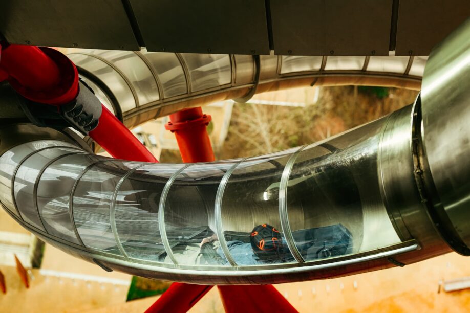 world's longest tunnel slide - arcelor mittal orbit