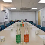 Central location syndicate intimate boardroom