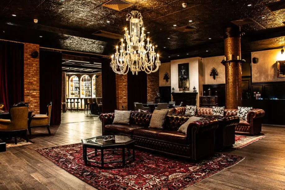 45 curtain road hire for parties and corporate events