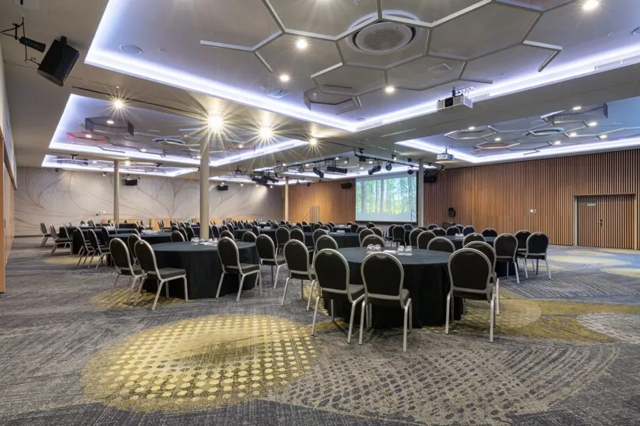 large scale conference venue in Notts