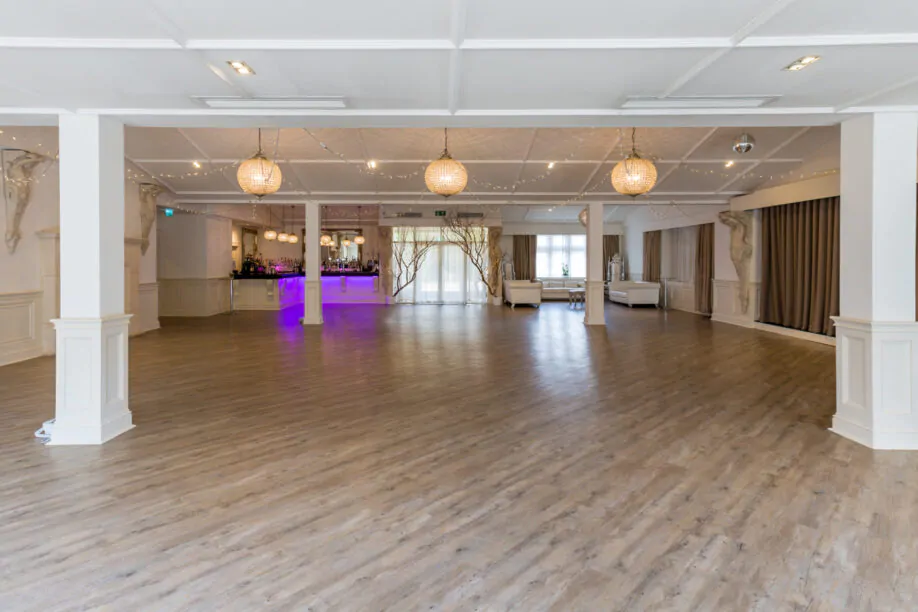 Large flexible ballroom grand celebrations