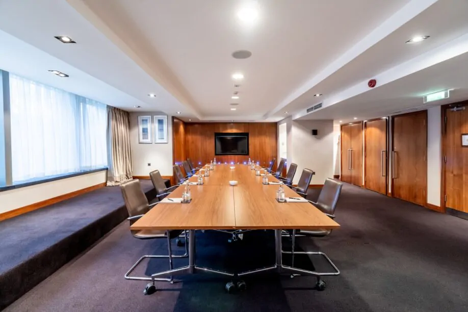 meeting room hire at Royal garden hotel