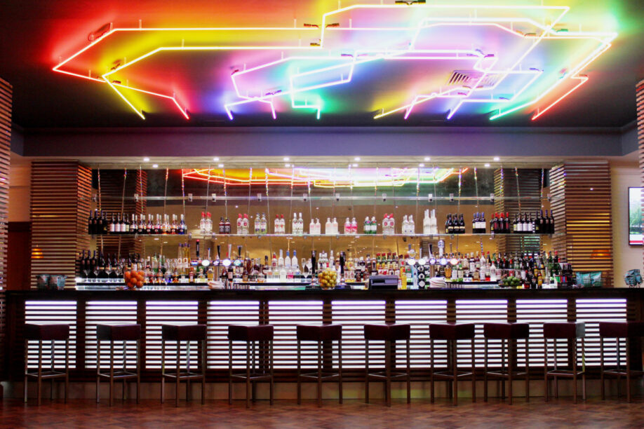 relax bright bar drinks social