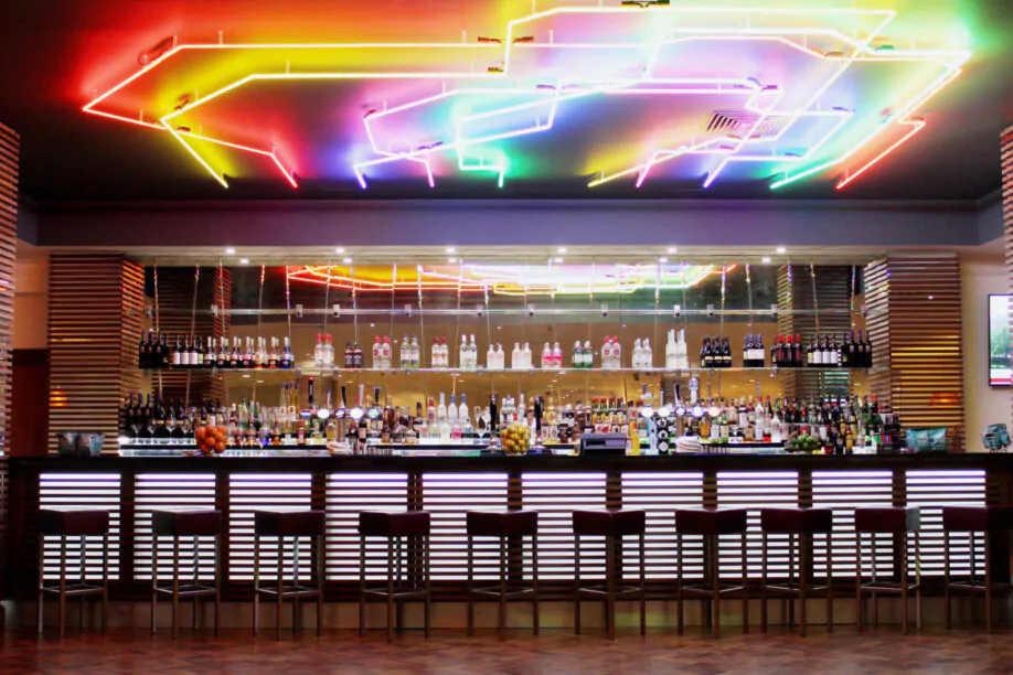 relax bright bar drinks social