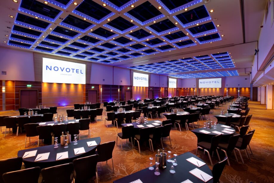 1000 capacity conference venue