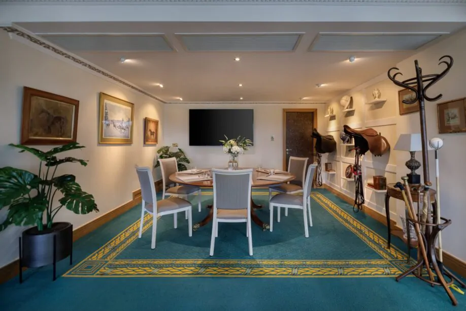 polo club hotel private dining room for hire