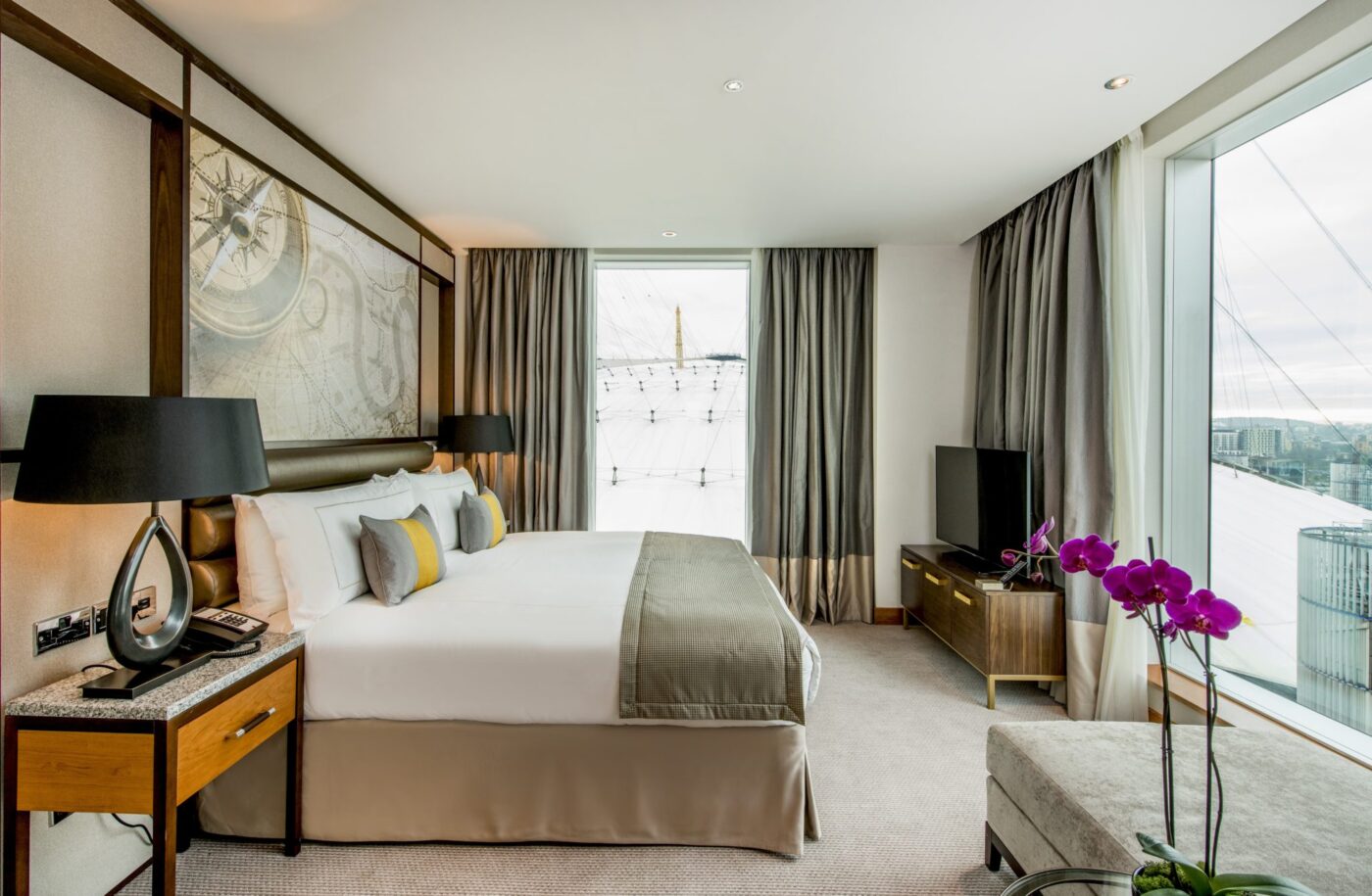 Quality bedroom comfortable chic spacious