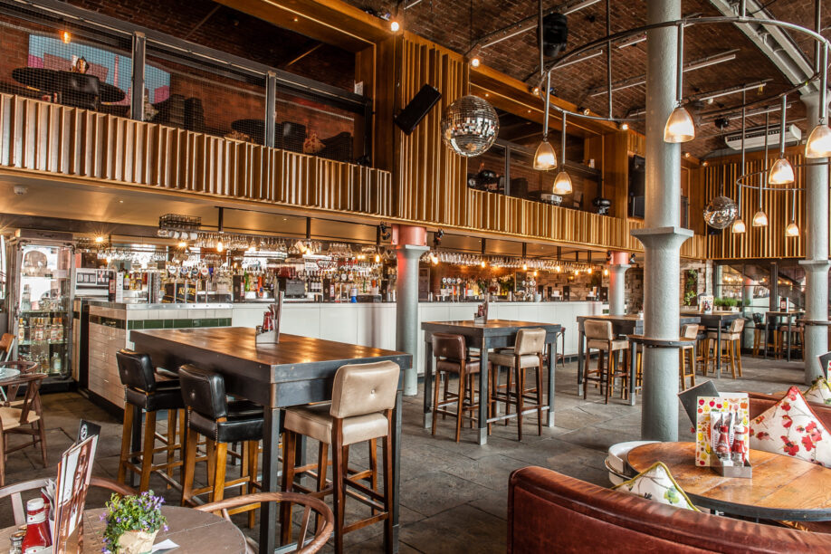 Liverpool Albert Dock Bar