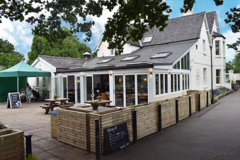 Cafe London Summer