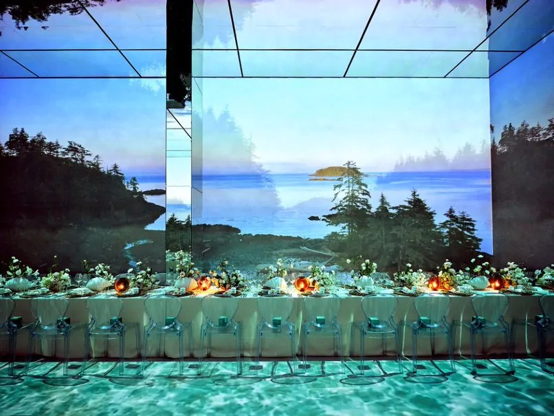 frameless gallery