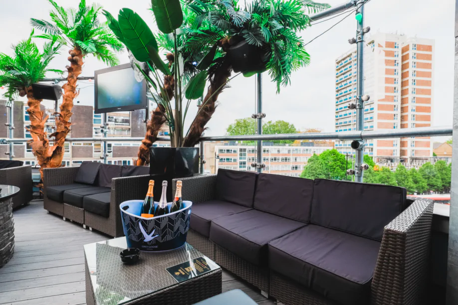 roof terrace