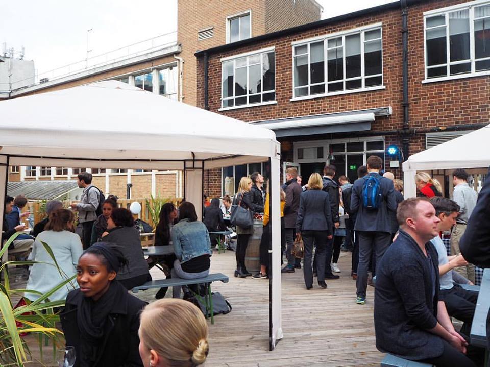Hackney house outside area