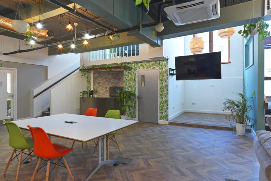 arboretum lounge creative space