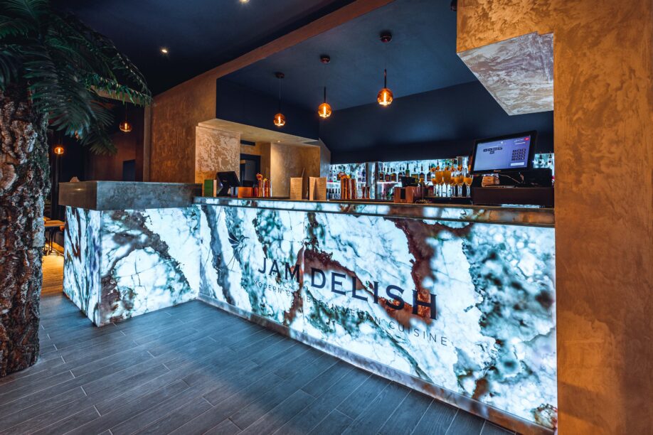 Exclusive vegan restaurant hire