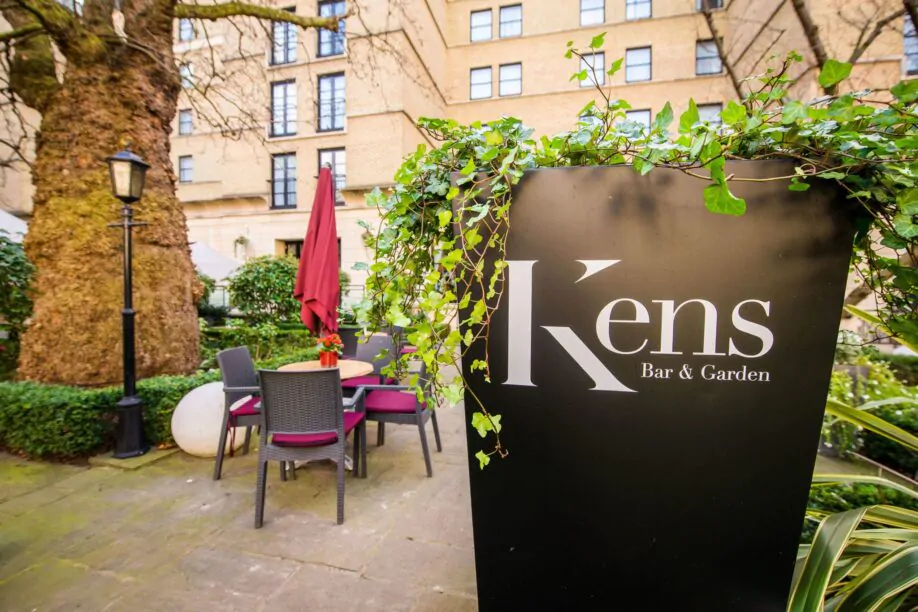 ken's beach club