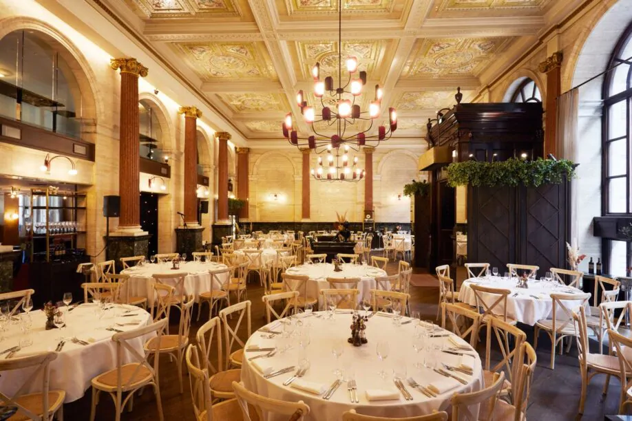 hire piazza italiana