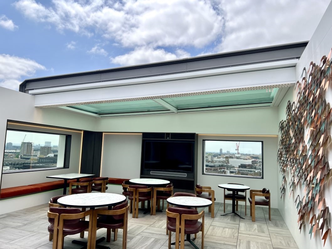 Met Lounge • Rooftop Party Venue • Retractable Roof