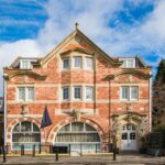 One Warwick Park Hotel