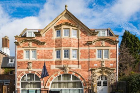 One Warwick Park Hotel