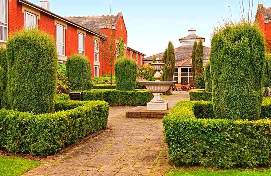 Bromsgrove Hotel gardens