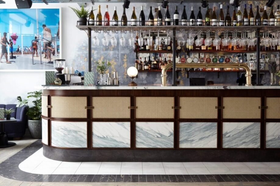 Scarlett Green Bar