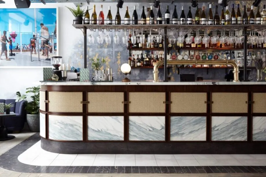 Scarlett Green Bar