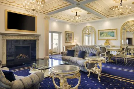 luxury accommodation near dallas burston polo club