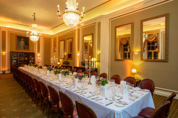 naval and military club london