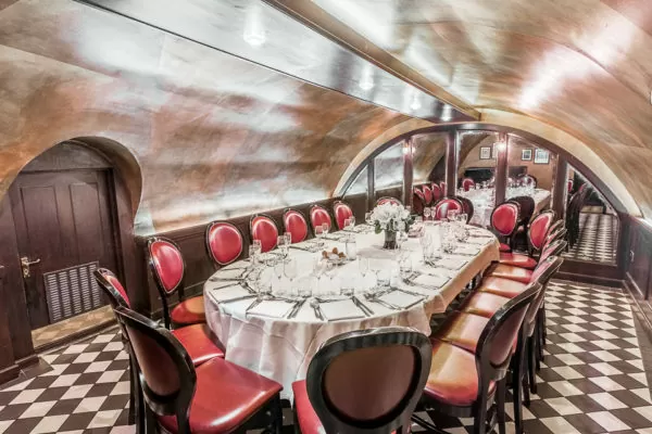 Tuttons - Private Dinners