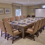 exclusive meeting room