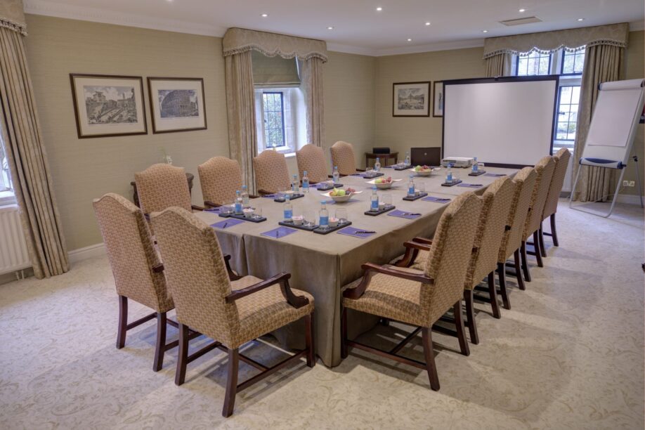 exclusive meeting room