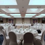 Stylish spacious pillar free conference