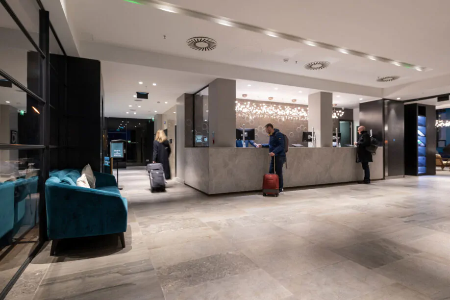 contemporary hotel with conference rooms in london city