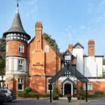 Macodnald berystede hotel
