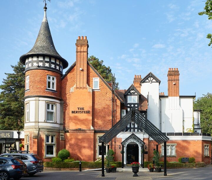 Macodnald berystede hotel