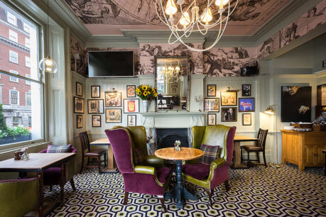 The Clarence Elegant Bar