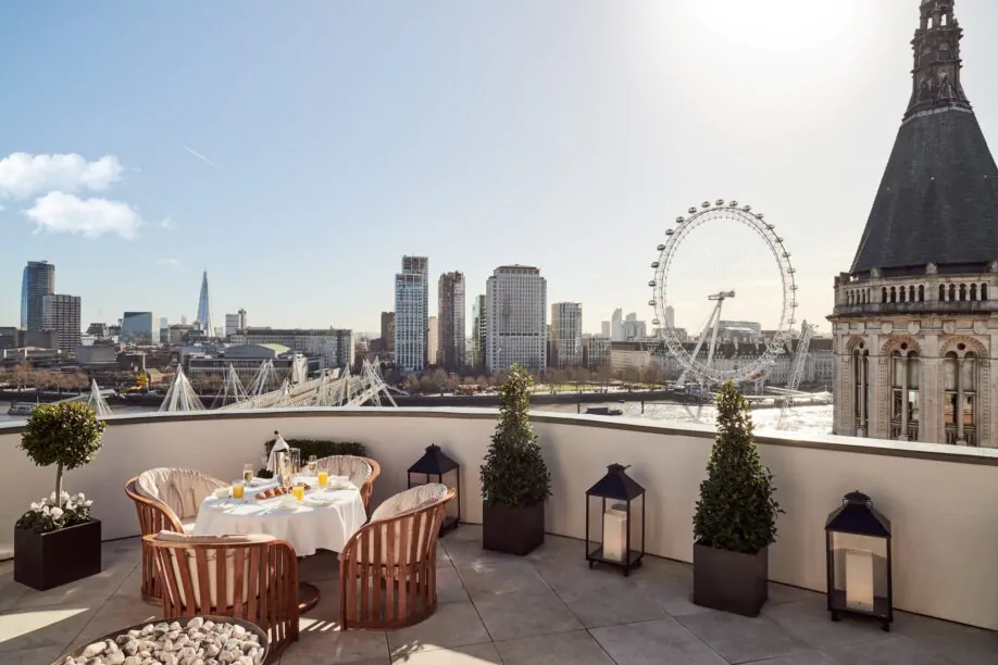 5 star luxury hotel in london