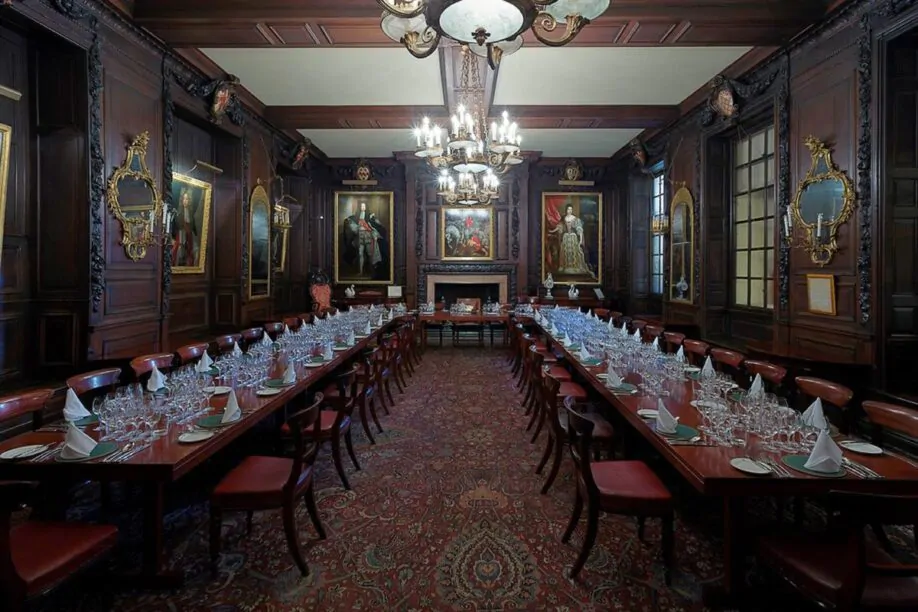 formal dining venue