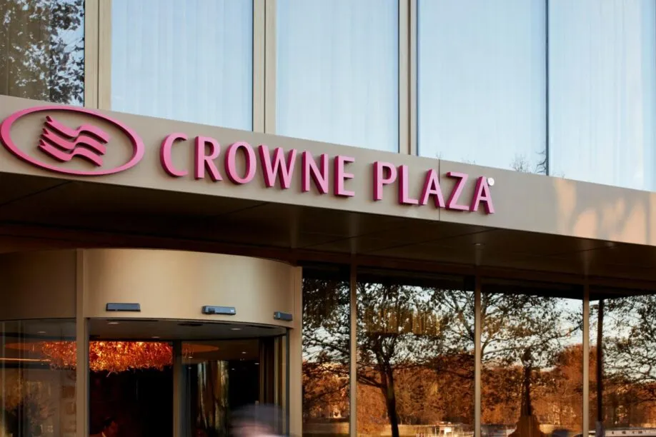 crowne plaza embankment