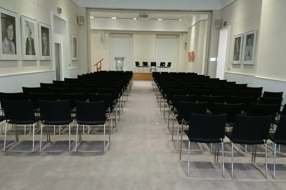 unique meeting venue london