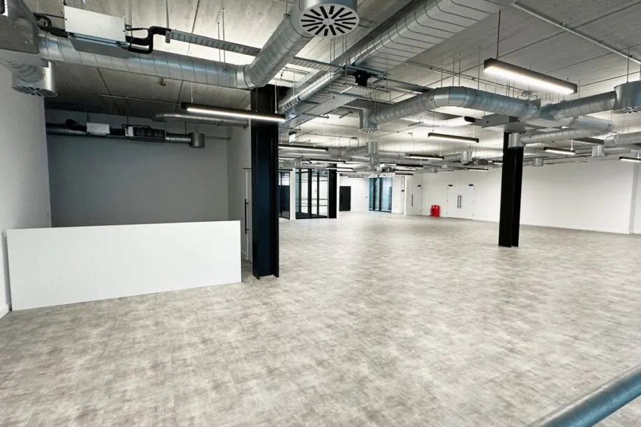 the block dry hire