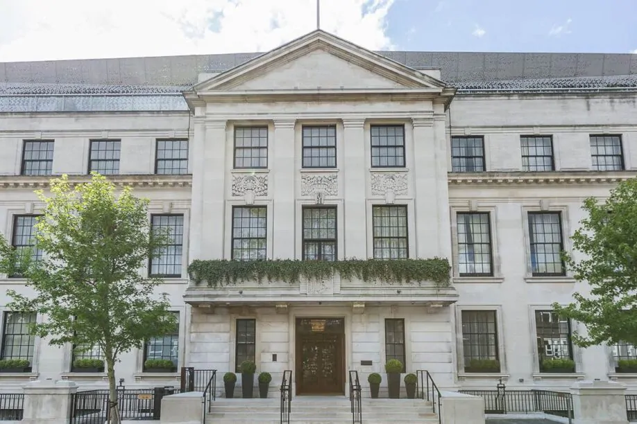 town hall hotel