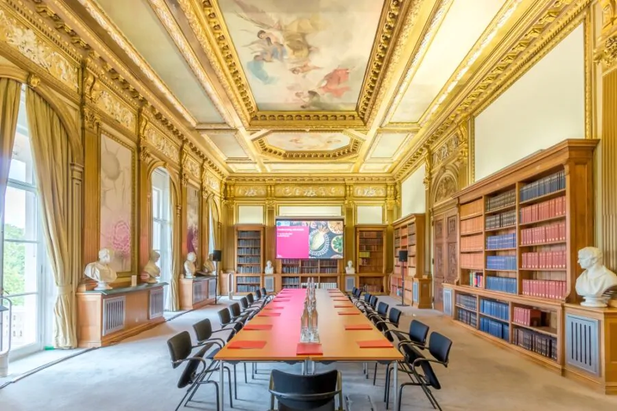 unique meeting room london